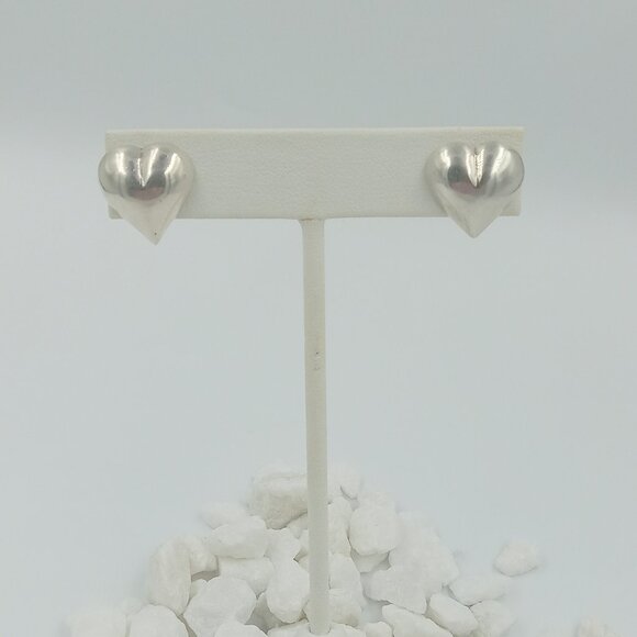 Vintage Sterling Silver Puff Heart Earrings - Picture 7 of 10